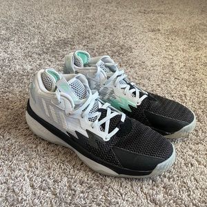 Dame 8 Basketball Shoes
